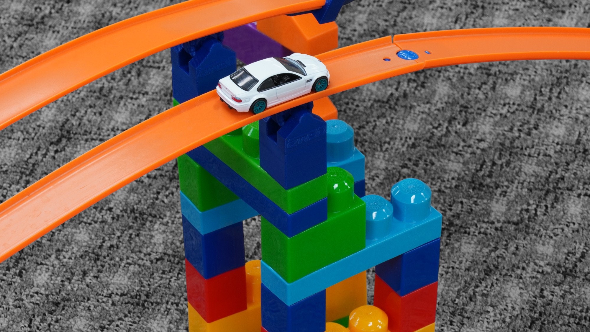 4 Pack MegaBlock to HotWheels Connector
