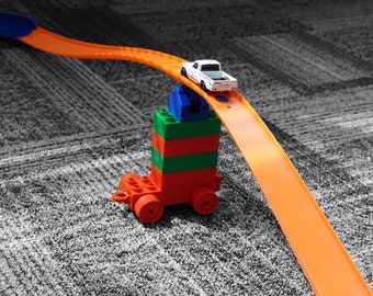 Wienerschnitzel Collectable Cars 40th Anniversary Pvc NIP 5.5