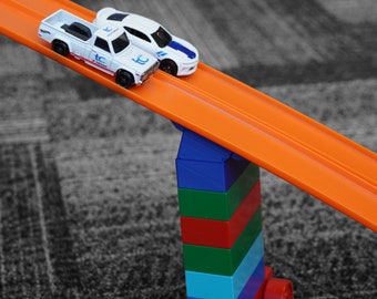 Connecteur de rail à 2 voies (Ensemble de deux) | Compatible avec les voitures et circuits Hot Wheel et Matchbox | Duplo à la piste Hot Wheel