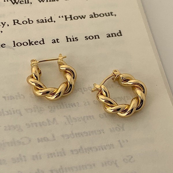 18k Gold Twisted Earrings - Etsy