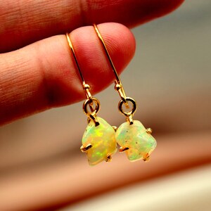 925 Sterling Silber Rohe Opal Ohrringe, Geneuine Opal Silber Ohrringe, Natürliche Opalstein Ohrringe, personalisierte Geschenk für sie