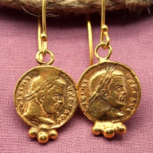 Münzen Ohrringe für Damen, Intaglio Ohrringe, Silbermünzenohrringe, Antike Goldohrringe, Einzigartiger Schmuck, Römische Münzenohrringe, Geschenk für Mama
