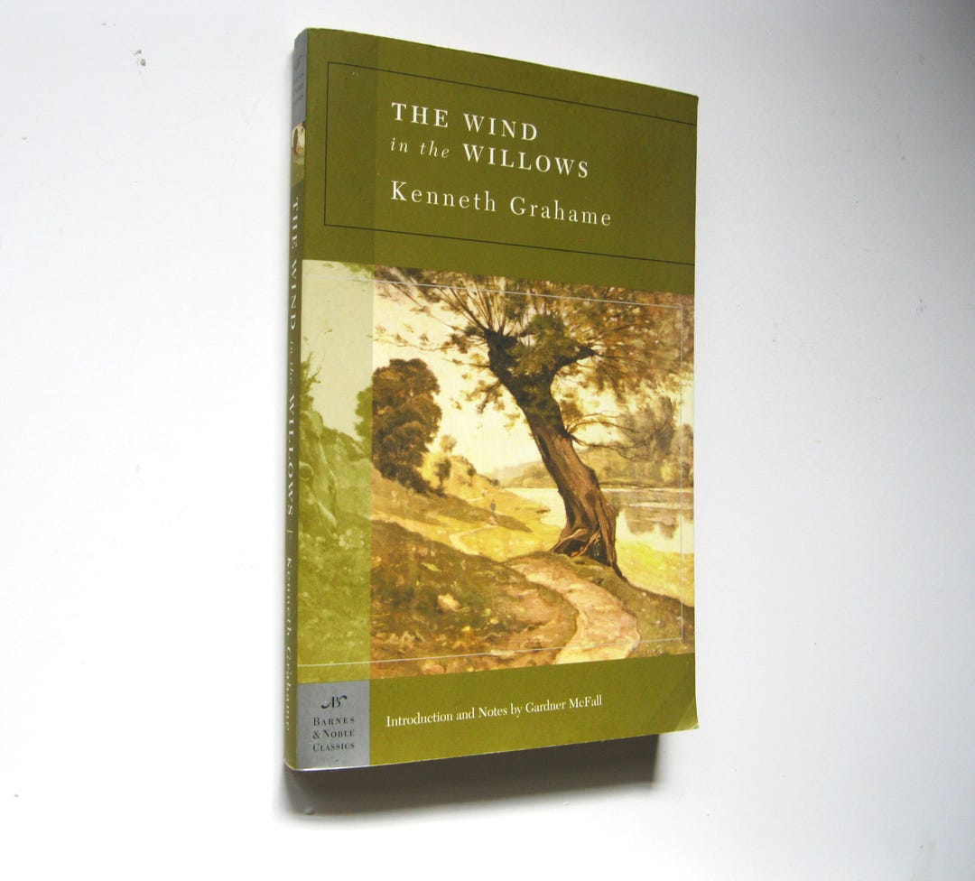 The Wind in the Willows, by Kenneth Grahame, Paperback Book in VG+ ...