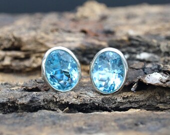 Natural Swiss lue Topaz Studs Earrings,925 Sterling Silver Studs Earring,Silver Tops Earrings,Oval Shape Tops,Birthday Gift For Girls