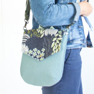 Crossbody Bag Damen // Umhängetasche // kleine Tasche zum Umhängen // Tasche mit Taschenklappe // mintfarben