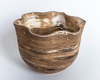 Wavy Ikebana Vase, Centerpiece