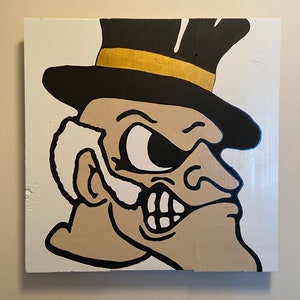 Letrero de madera pintado a mano de 15 x 15 de la UNIVERSIDAD de Wake Forest. Incluye un gancho para colgar.