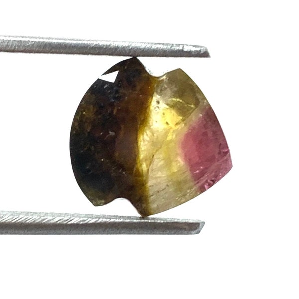 Tourmaline,Tourmaline Tri Color,Tourmaline Carved,Tourmaline Cut Stone,Natural Gemstone,Faceted,Heart shape,Cut Gemstone,10x10.5mm,3.80Carat