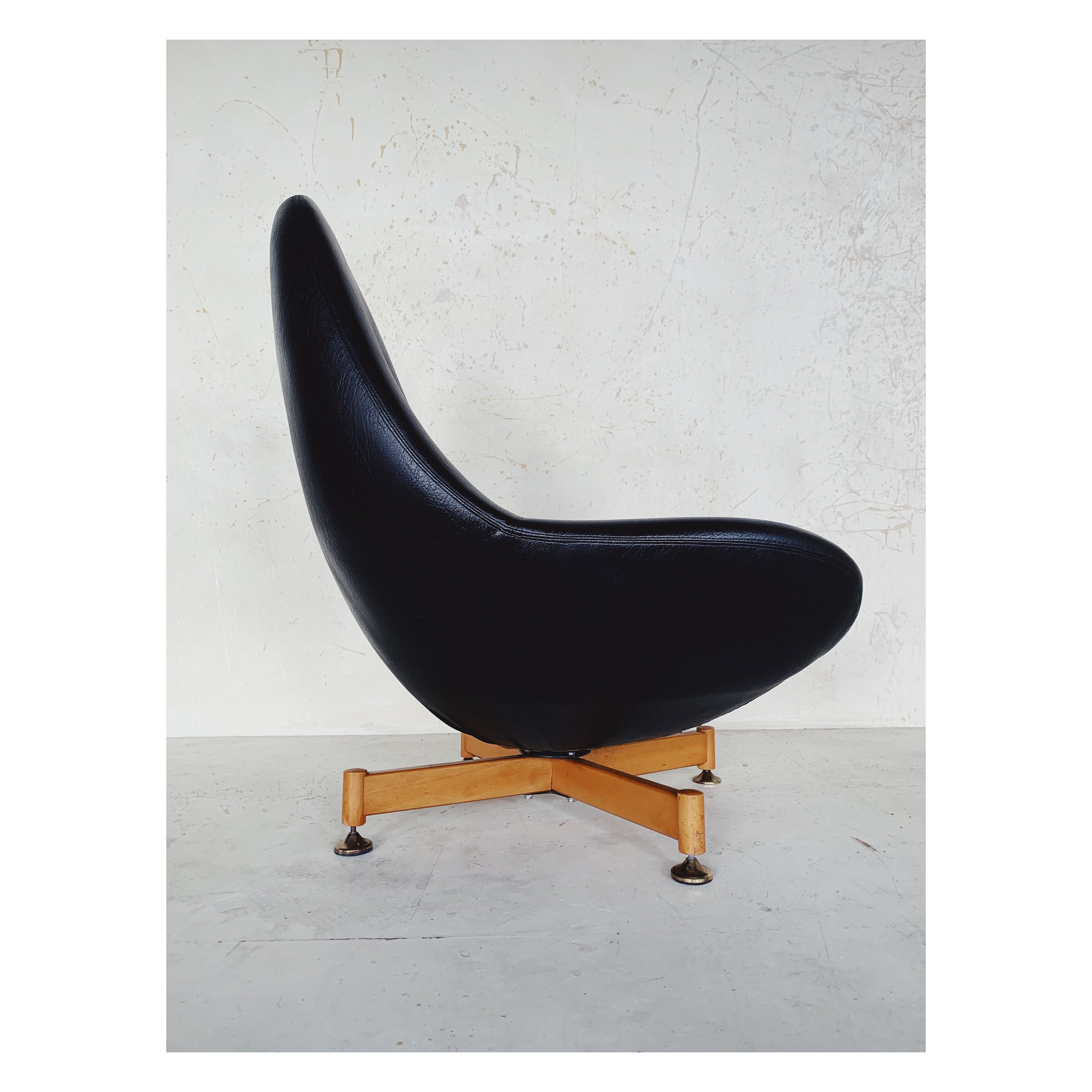 Egg Chair / Swivel Chair Greaves and Thomas Etsy UK
