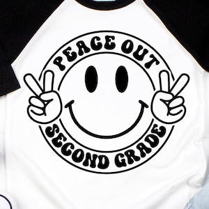 Peace Out 2e leerjaar SVG - Grade 2 afstuderen svg - Instant Download - Cricut Cut-bestand - So Long Second Grade png - Last Day of School SVG