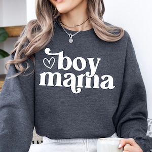 Boy Mama SVG PNG - Na minha era de Boy Mom - Boy Mom svg - Mãe de meninos - Mama PNG - Download instantâneo - Dia das mães - Camiseta Blessed With Boys