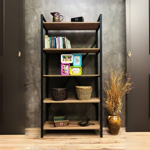 Industrial Bookshelf, Living Room Bookshelf, Metal Frame Chipboard 5-Tier Bookshelf, Office Bookcase