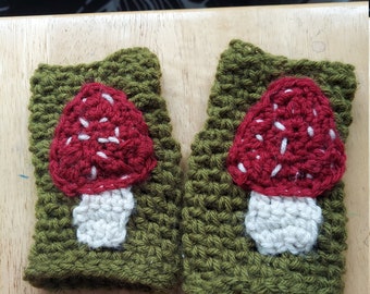 Mushroom Fingerless Gloves