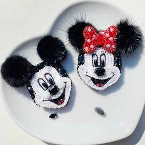Mickey Mouse Perlen Brosche, Cartoon Charakter Brosche, Mädchen Brosche, Maus Brosche, Pelz Brosche, handgemacht