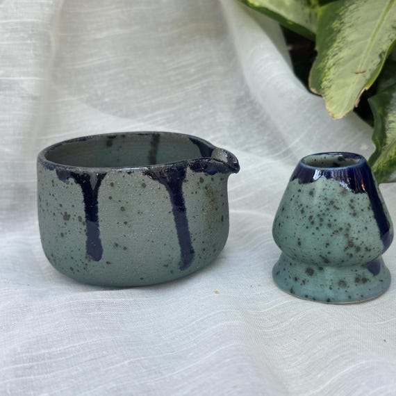 Gloopy Matcha Bowl With Whisk Holder