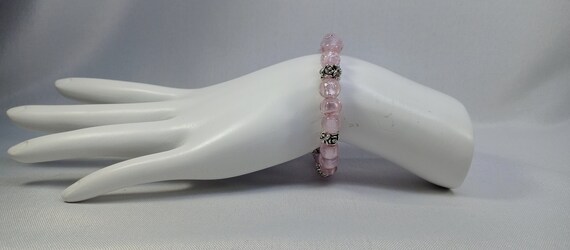 Pink Gray Clear Crystal Glass Bead Gold Tone Cluster Accent Stretch Bracelet id-2933 Pink Gray Clear Crystal Glass Bead Gold Tone Cluster Accent Stretch Bracelet id-2933