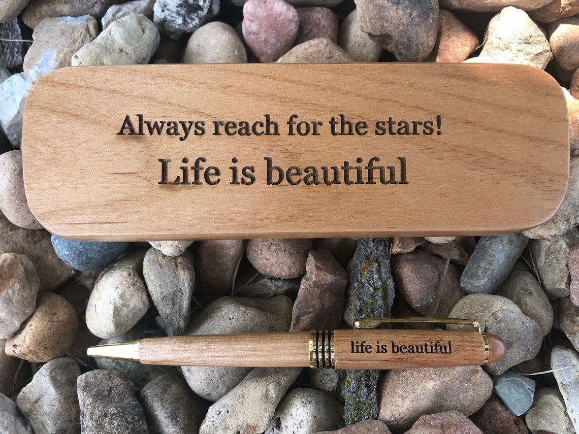 Personalisierter Holzstift mit Koffer | Etsy