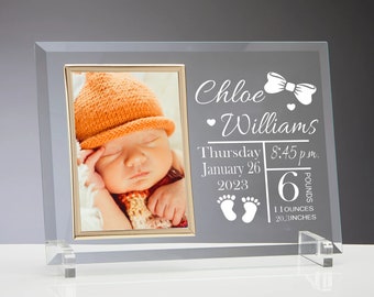 Personalized Baby Picture Frame, Newborn Announcement Frame, Picture Frame for New Parents, New Baby Gift, Nursery Decor, Baby Girl Gifts