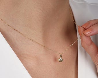 14K Solid Gold Shell Necklace, Elegant Seashell Pendant, Minimalist Jewelry,Delicate Gold Chain Necklace, Oyster Necklace , Mussel Necklace