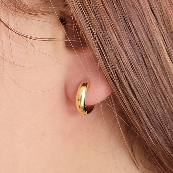 Gold Chunky Hoop / Chunky Gold Hoops / Thick Gold Earrings / Small Gold Hoop / Croissant Earrings /Simple Gold Hooops / Dainty Hoop Earrings