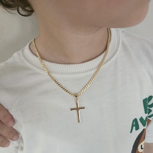 Collar de cruz de oro para niños relleno de oro de 18 quilates, delicado collar de cruz de oro para niños, regalo de bautismo para ella, cruz para niño y niña, cruz unisex