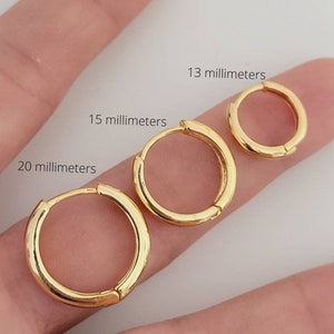 18K Gold Filled Thick Huggie Hoop, Small Hoop, Tiny Hoop Earrings, Gold Thick Huggie Hoop Earrings, Simple Thick Huggie Hoop, Daily earring