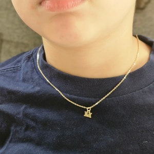 Collar de oro con inicial para niños, delicado collar personalizado dorado para niños, regalo de bautismo para ella, collar para niña pequeña, regalos unisex