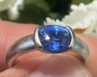 18金コーンフラワーブルーサファイアリング – スリランカ産天然石 – サイズK – ハンドメイド