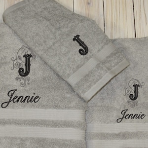 Monogrammed Towel Set, Victorian Style Personalized Bath towel Set, Bath Towel Hand Towel & Washcloth Set