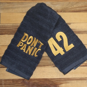 DON&#39;T PANIC Embroidered Hand Towel