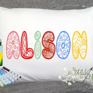 Mädchen Spaß Color Me Kissenbezug mit Namen personalisiert, Pyjama Party Sleepover Geschenke, Geburtstagsparty Handwerksprojekt