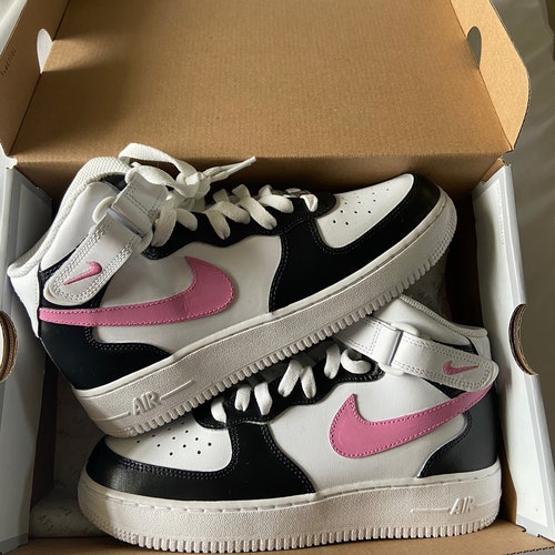 black pink air force 1