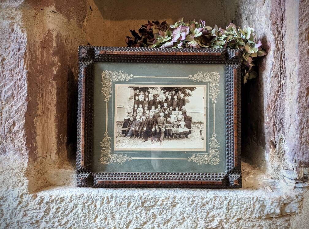 Cadre Antique Tramp Art | d'art Populaire Allemand Cadre en Bois Rustique Décor Édouardien Photo de 