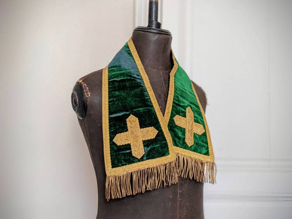| Brodée de Velours Vert Victorien Vêtements Du Clergé 19Ème Siècle | Un Prêtre Liturgique Antique A