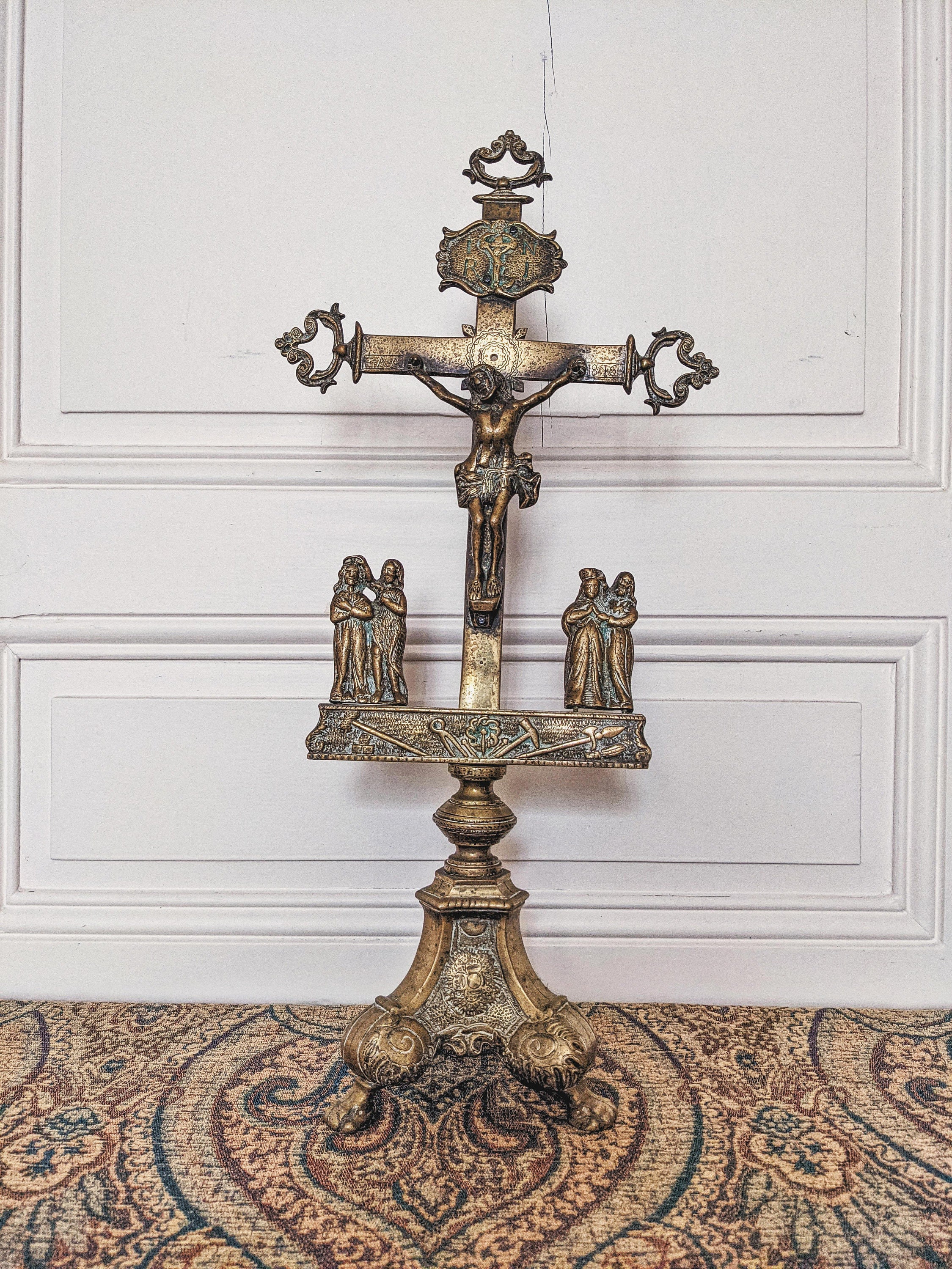 Rare Crucifix Français Bronze Antique de 1816 | Croix Debout L'époque La Régence d'art Populaire Du