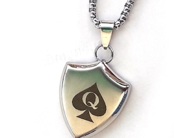 Cuckold Dominant Hotwife Shield Pendant Necklace Symbol Libertine Queen Of Spade Stainless Steel Collar FetishJewelry- Emblem Schmuck Joyas