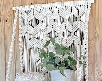 Macrame Floating Shelf, Boho Wall Hanging Shelf, Boho Indoor Rope Plant Hanger, flower pots holder, Bohemian Home Geometric, Gifts for her