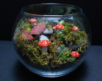 Red Mushroom Plant Stake | Terrarium Mushroom Accessory | Amanita or Fly Agaric Mushroom Decoration | House Plant Accessory