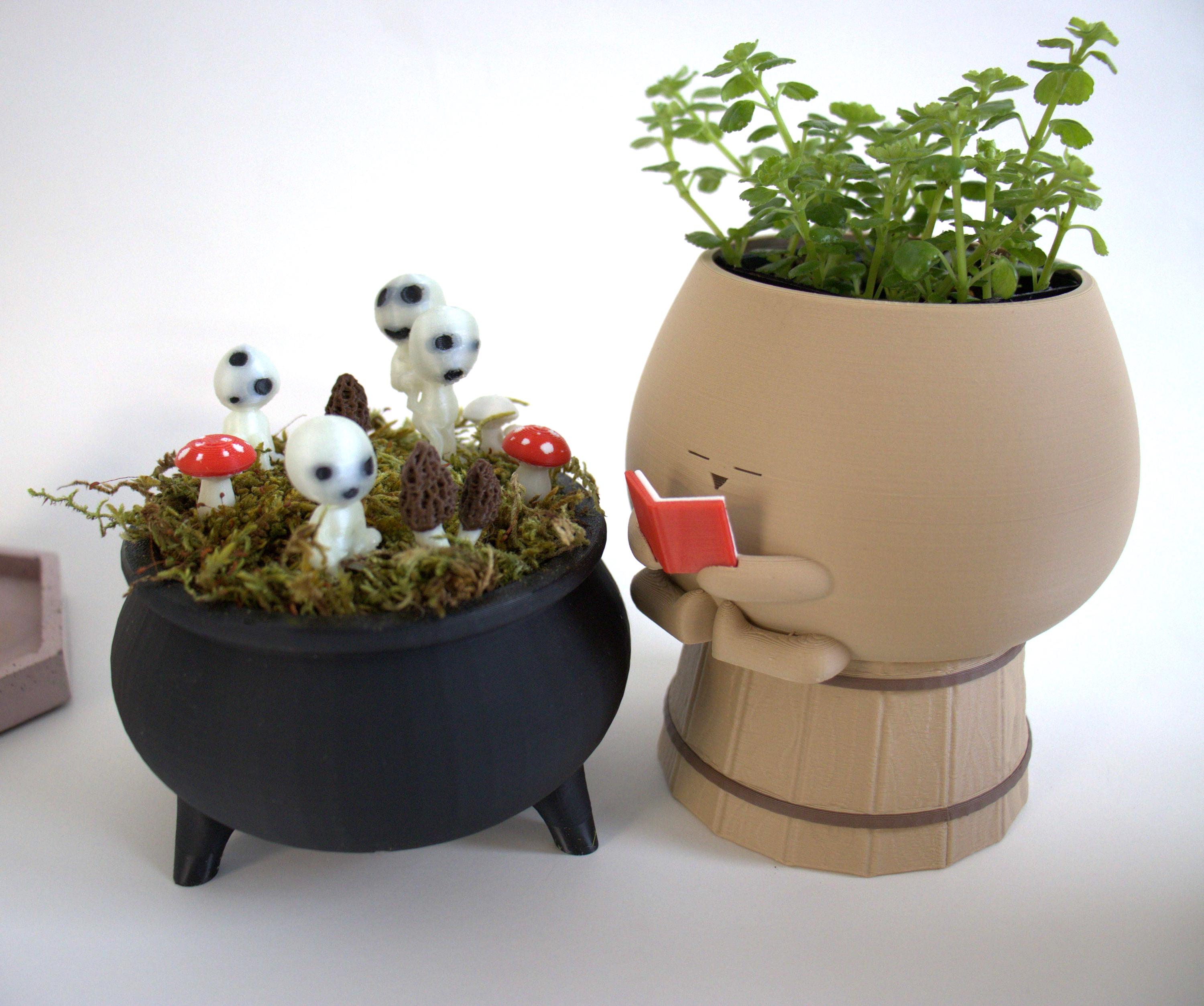 Personalized Name & Birth Flower Pot, Ceramic Plant Pot With Drainage & Bamboo Tray, Home Decor
