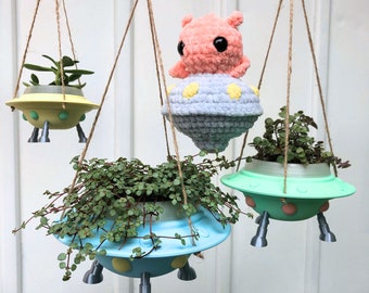 UFO Hanging Planter | Flying Saucer Indoor Planter| Cool Home Decor