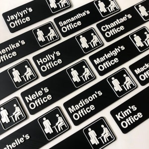 Plaque de porte personnalisée de l'émission The Office | Plaque signalétique de bureau personnalisable | Cadeau de bureau cool | Le cadeau de fan de bureau