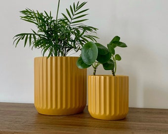 Burnt Orange Ceramic Lines Planter Pots