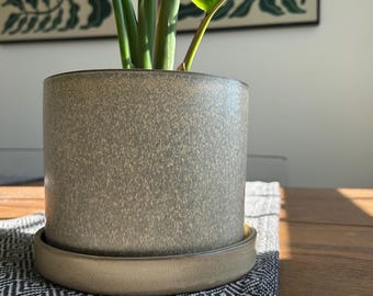Tan brown Ceramic Plant Pot with saucer: Minimalist Indoor Planter