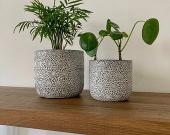 Textured Floral Ceramic Planter: Navy Flower Design