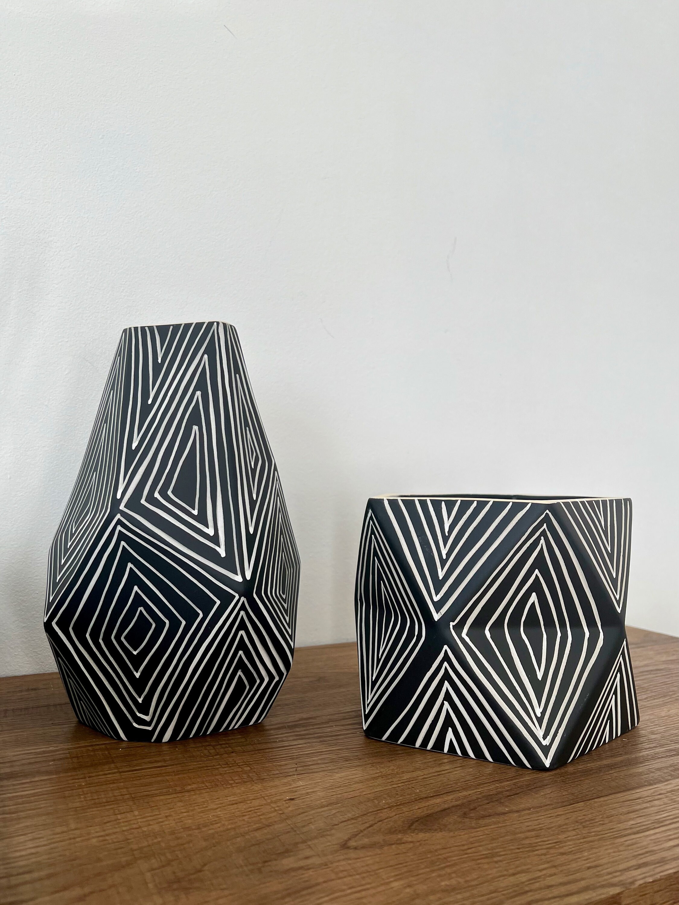 Vase noir en céramique géométrique artisanat ornements simple créatif décoratif vase à