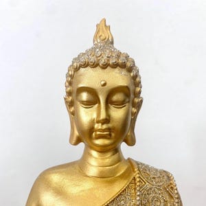 Peaceful Sitting Buddhas
