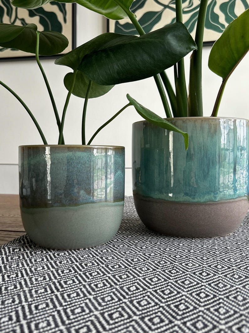 Sea Blue Ceramic Plant Pot: Minimalist Indoor Planter image 9