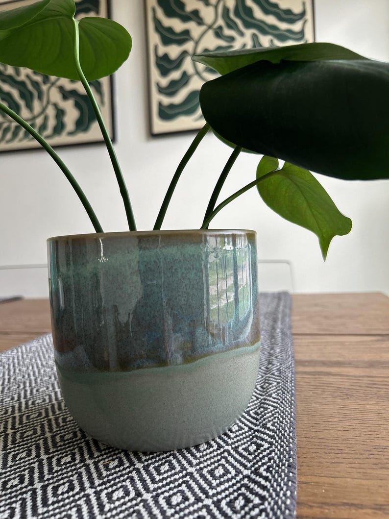 Sea Blue Ceramic Plant Pot: Minimalist Indoor Planter image 5