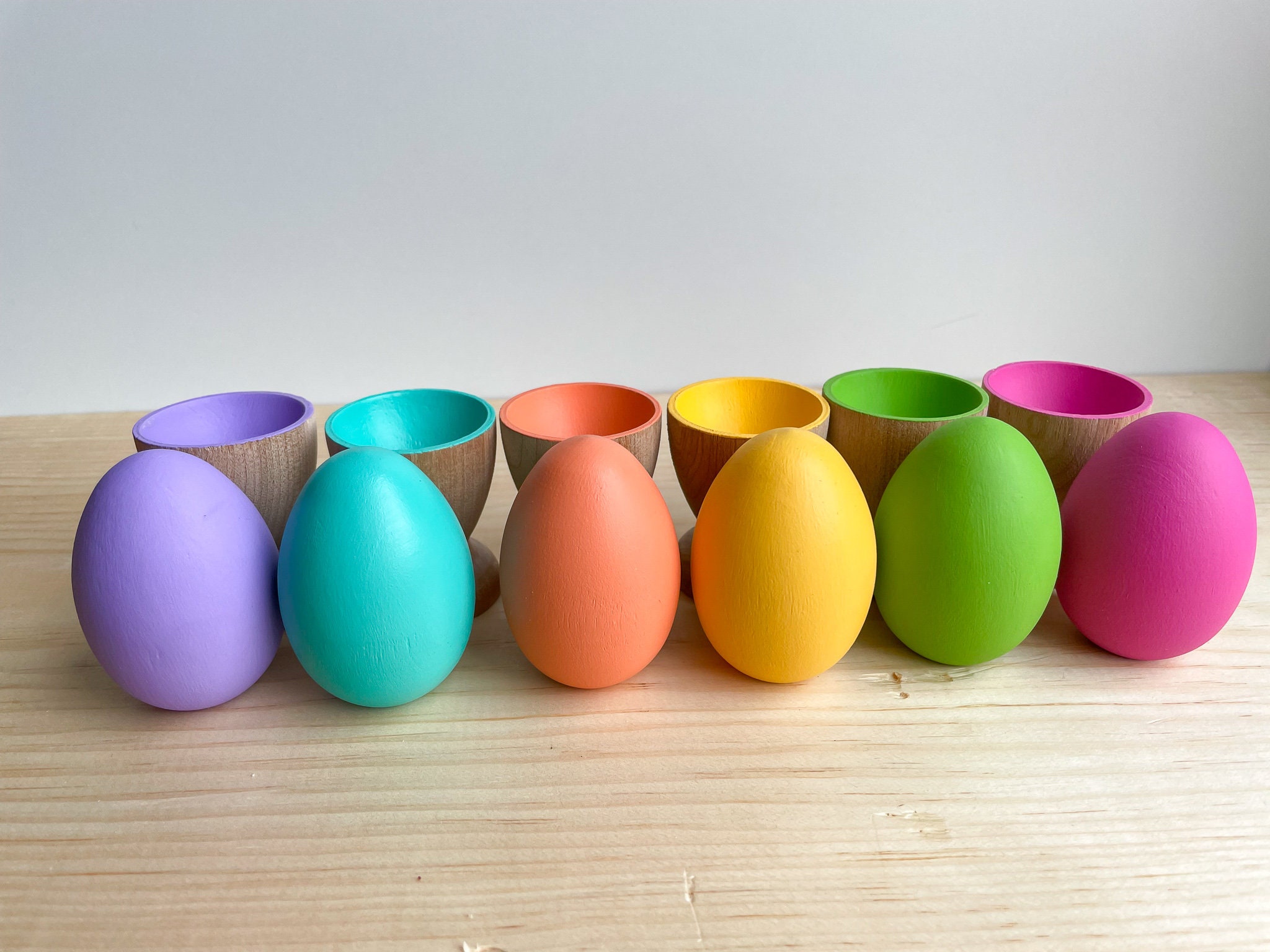 Tri des couleurs des œufs de Pâques Activité dœufs et de tasses