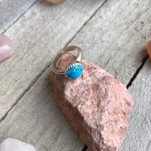 Vintage sterling silver and turquoise ring